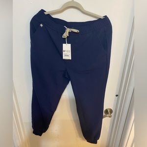 Men’s Figs Tansen Slim Short Jogger Scrub Pants, Navy Blue, Size M Short